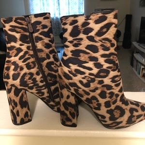 NEVER WORN: Leopard Booties